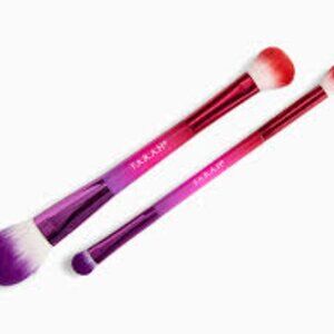 F.A.R.A.H. - Shade and Blend Brush + Blush & Highlight Brush